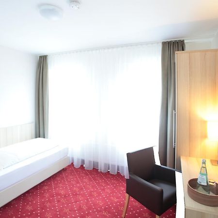 Hotel Zur Schloss-Schenke Neuwied Ngoại thất bức ảnh