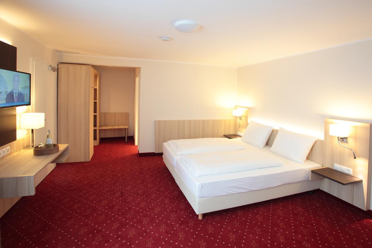 Hotel Zur Schloss-Schenke Neuwied Ngoại thất bức ảnh